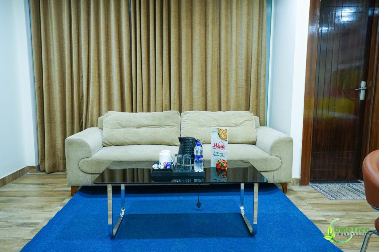 Lime Tree Hotel Near 32Nd Avenue Sector 29 Гургаон Екстериор снимка